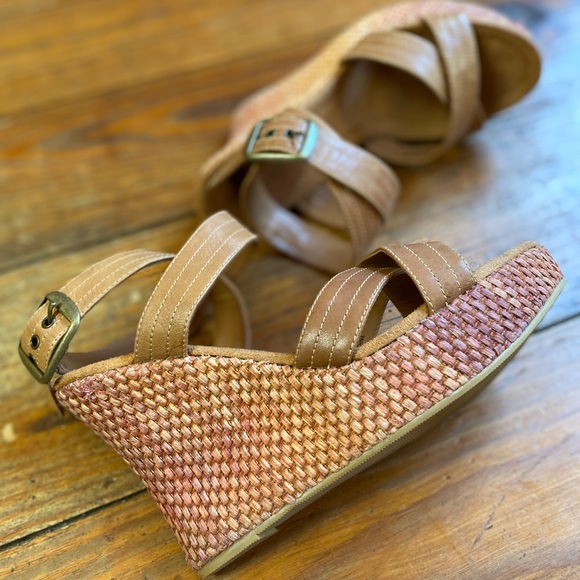 ☀️ ‘Bettie’ Platform Wedges by On Your Feet, 8.5 - Picture 3 of 8